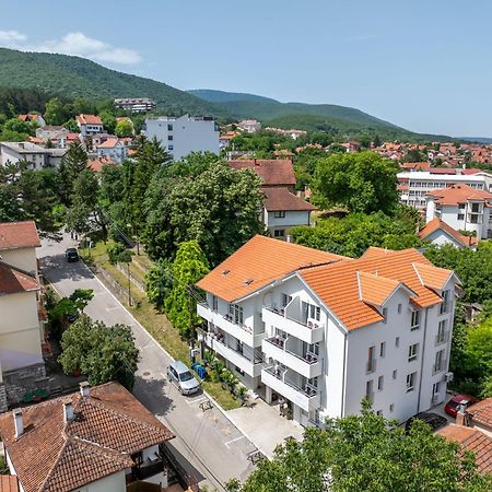 Milutinn-Lipa Soko Banja Exterior foto