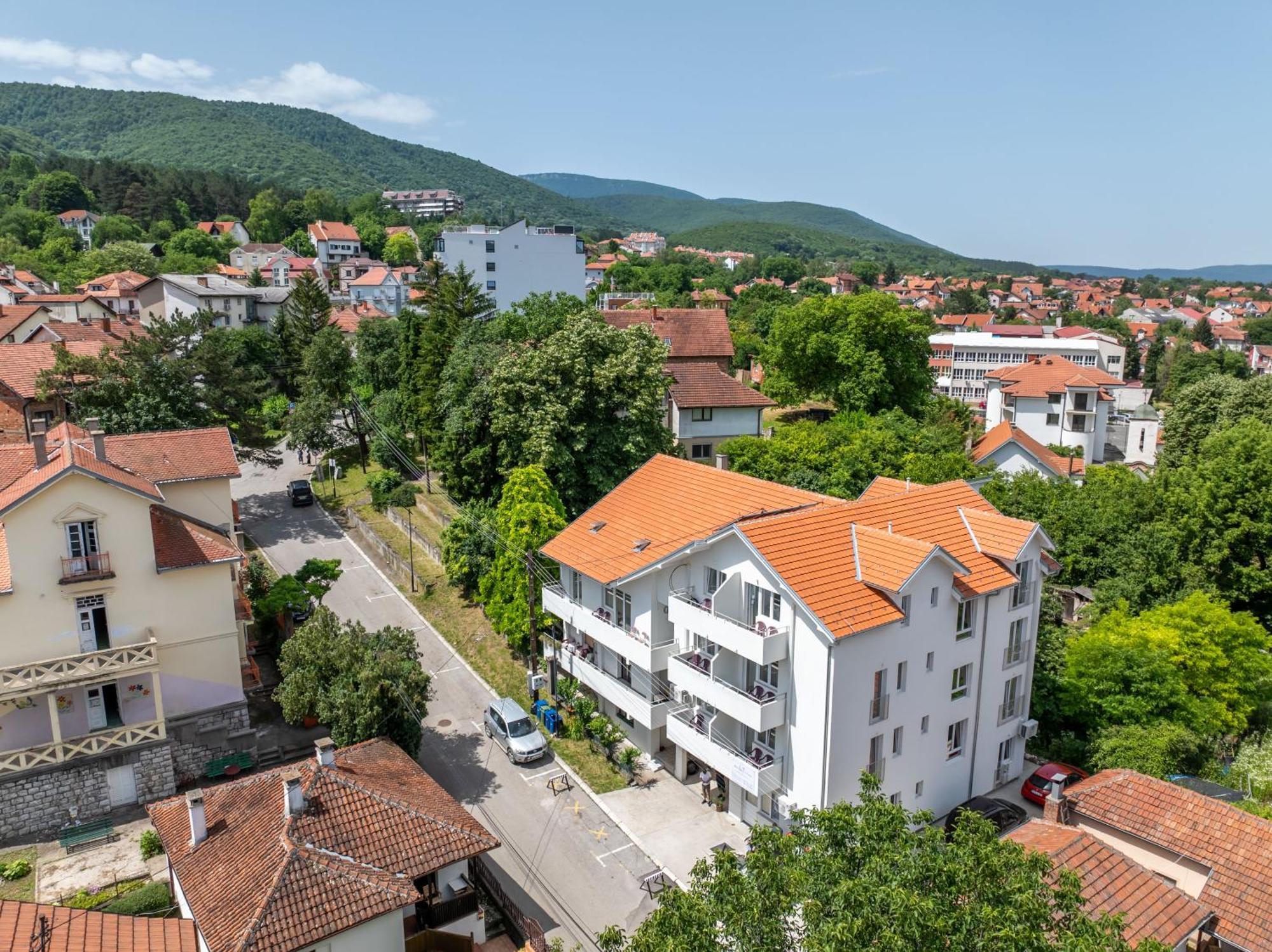 Milutinn-Lipa Soko Banja Exterior foto